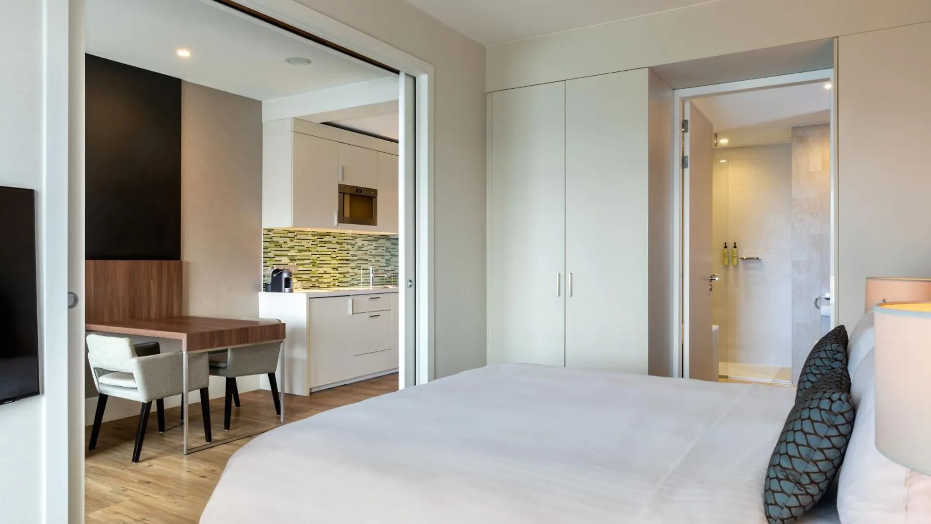 Element Amsterdam Hotel